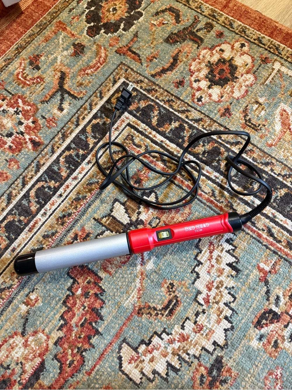 BedHead 1-1/4” Ceramic Curling Wand